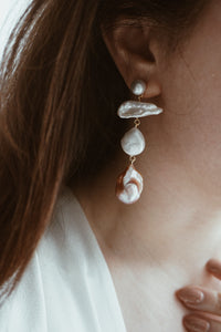 Eliza pearl earrings