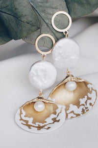 Circle seashell earrings