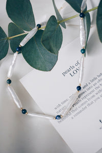 Paloma stick pearl necklace