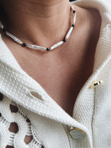 Paloma stick pearl necklace