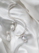 Sara baroque pearl necklace