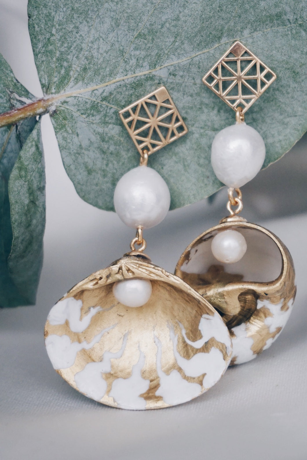 White baroque seashell earrings