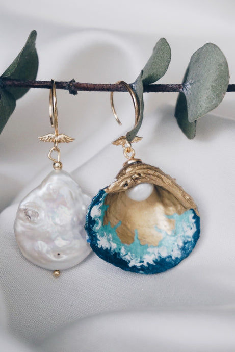 Waves seashell earrings