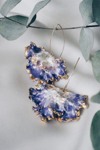 Violet medium moss earrings