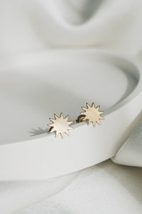 Sun stud earrings