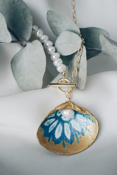 Celine seashell necklace