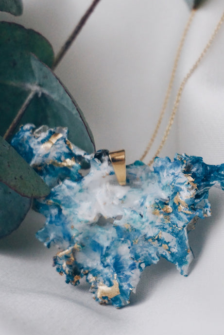 Maia moss chain necklace