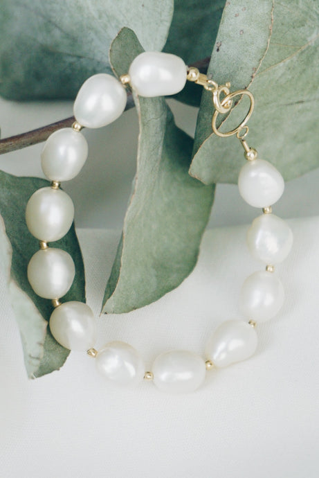 Olivia pearl bracelet