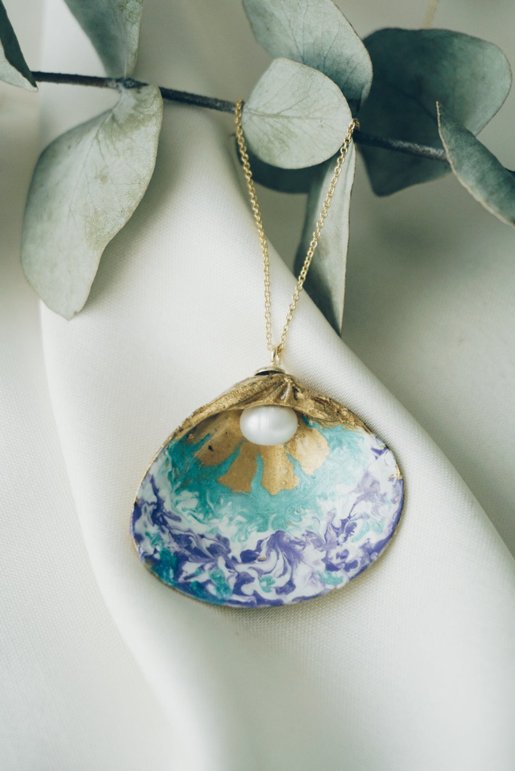 Maya seashell necklace