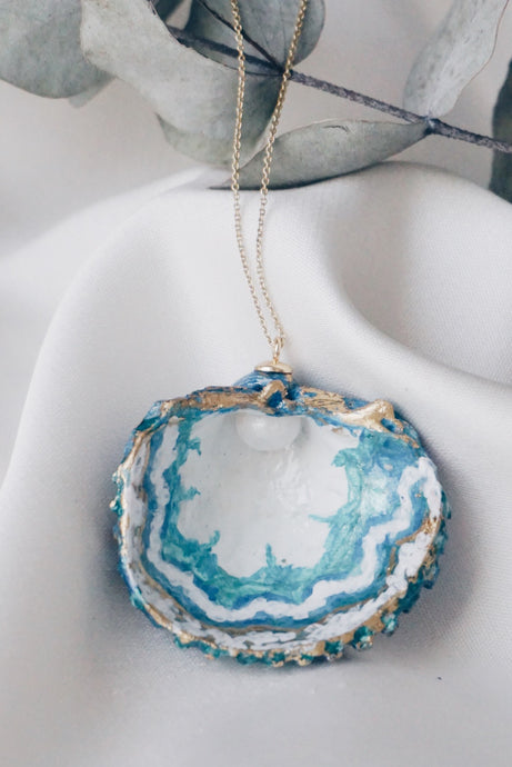 Blue starfish seashell necklace
