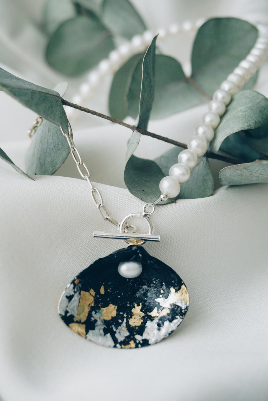 Roma silver seashell pearl necklace