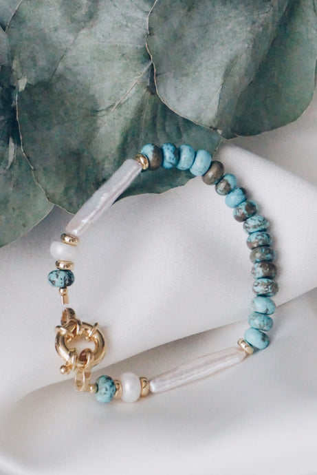 Paros pearl bracelet