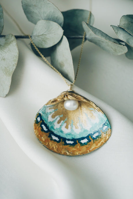 Lulu seashell necklace
