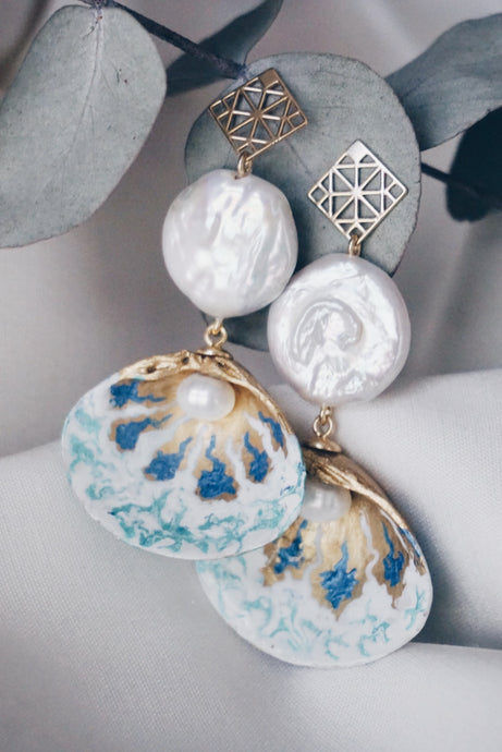 Paris seashell earrings