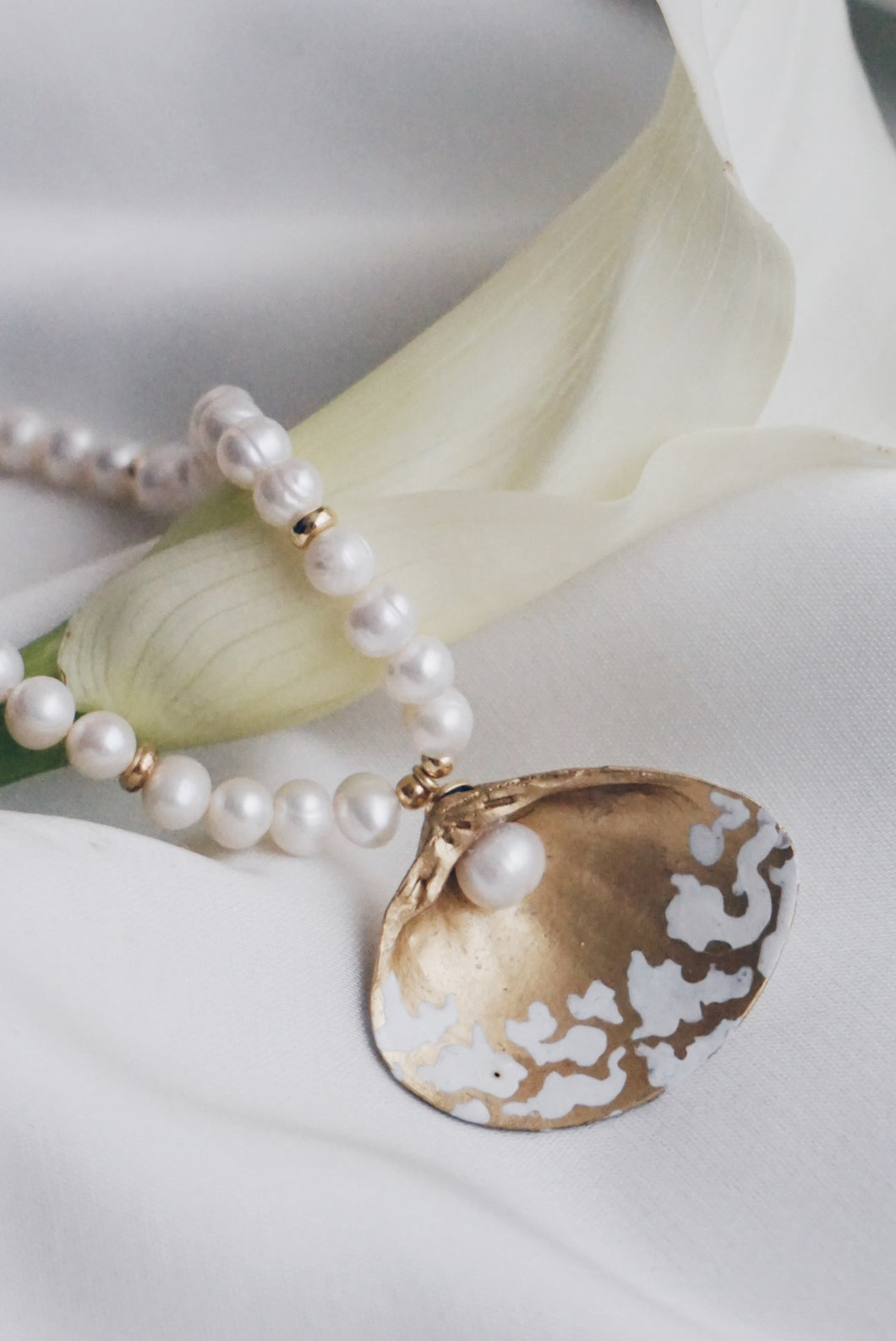 Emily seashell necklace