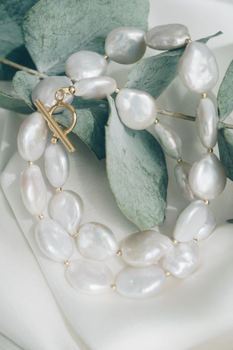Clara pearl necklace