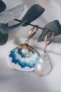 Waves seashell earrings