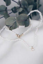 Delicate crystal pearl necklace