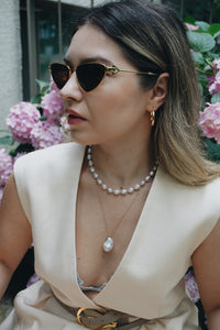 Olivia pearl necklace