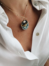 Bead toggle chain sea snail necklace