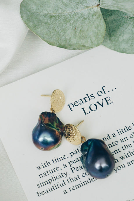 Dark coin baroque earrings