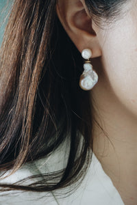 Edison baroque pearl earrings