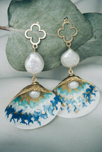 Mia seashell earrings