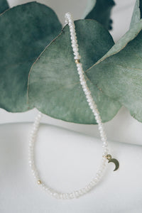 Moon pearl ankle bracelet
