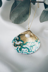 Elle seashell chain necklace