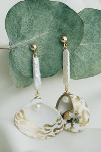 White baroque seashell earrings