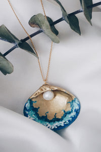 Blue seashell necklace