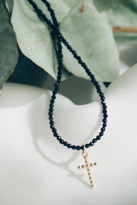 Simple cross spinel necklace