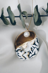Light sea snail chain necklace