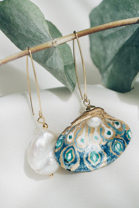 Venice seashell earrings