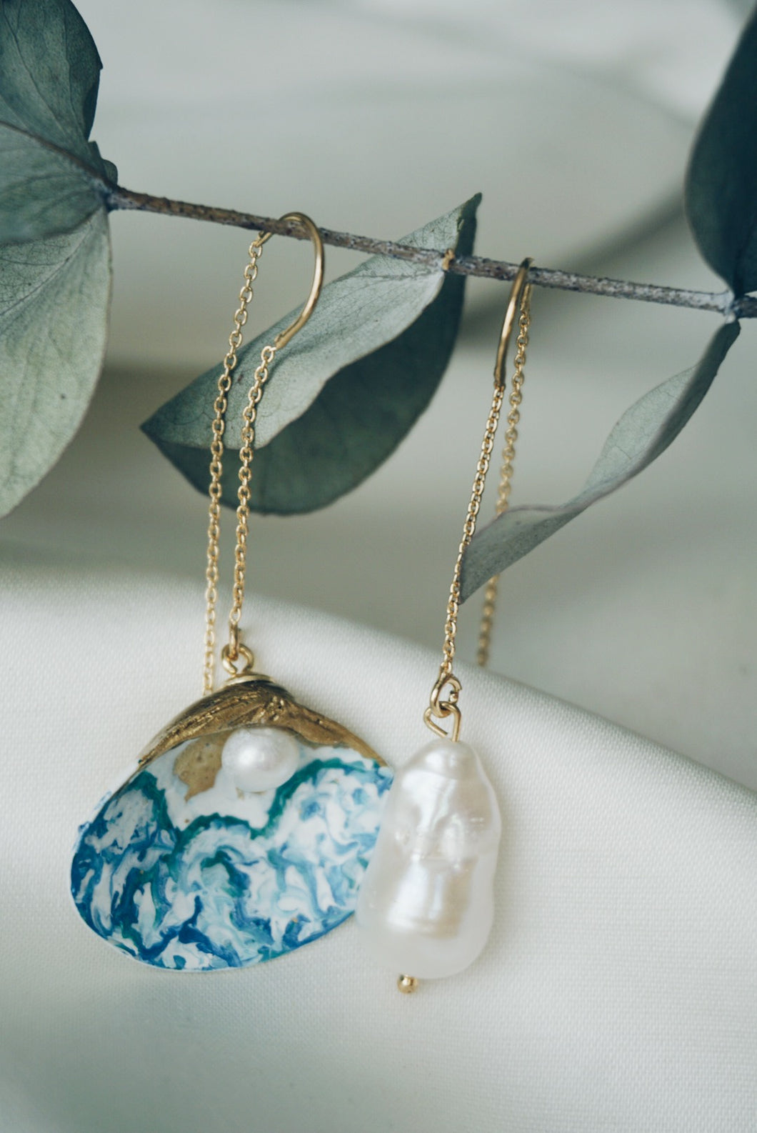 Blue chain sea snail earrings