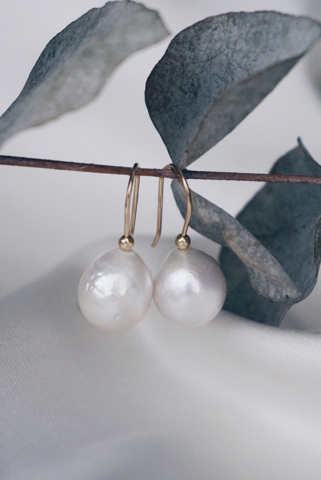 Sarah pearl earrings