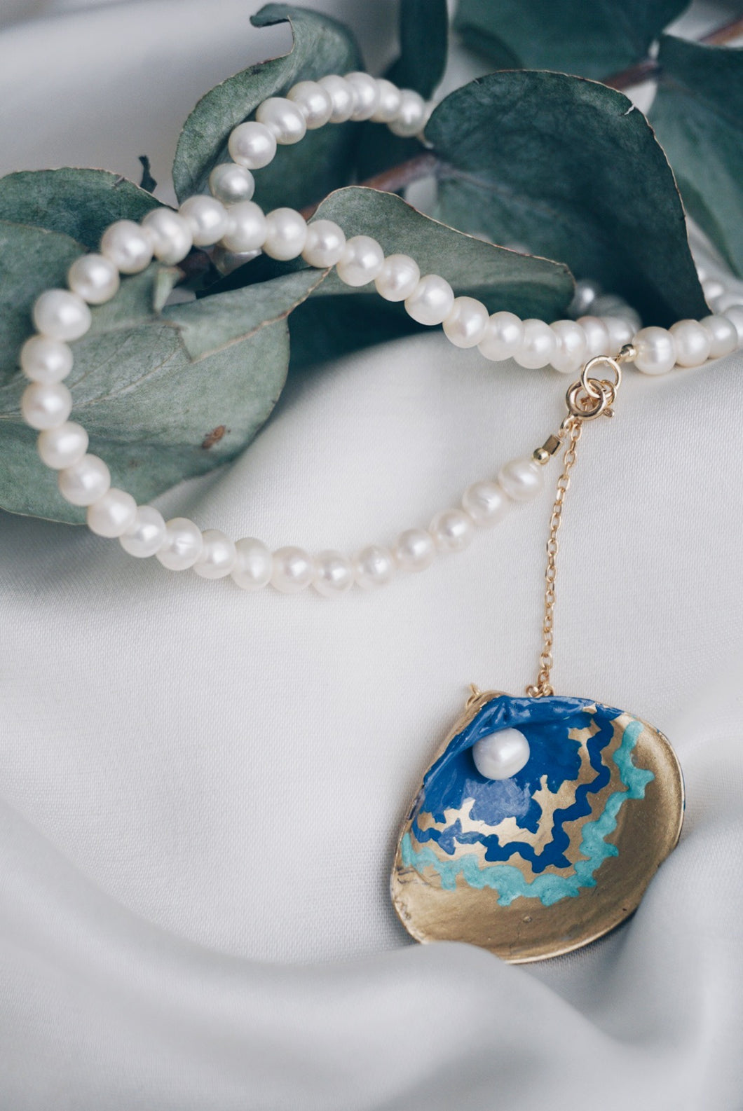 Forever blue seashell necklace