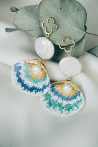 Mia seashell earrings
