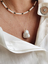 Azurite pearl necklace