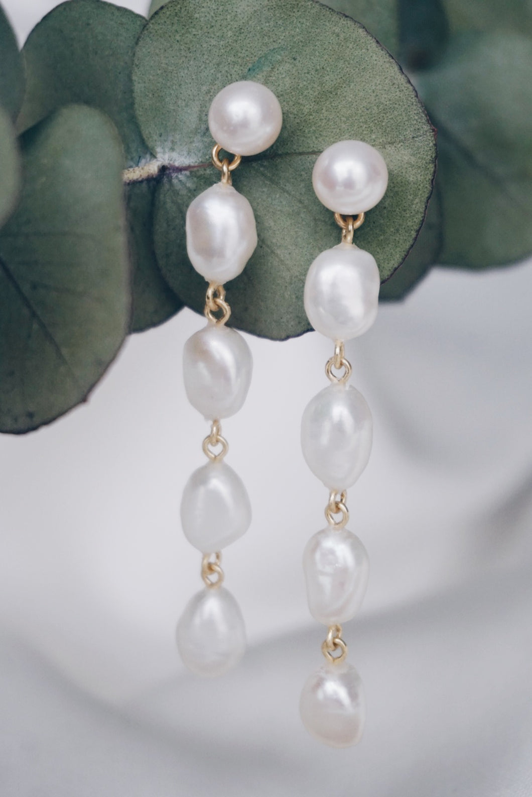 Agatha pearl earrings
