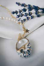 Casablanca sea snail necklace