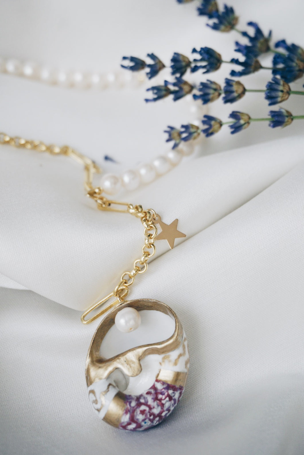 Valencia sea snail necklace