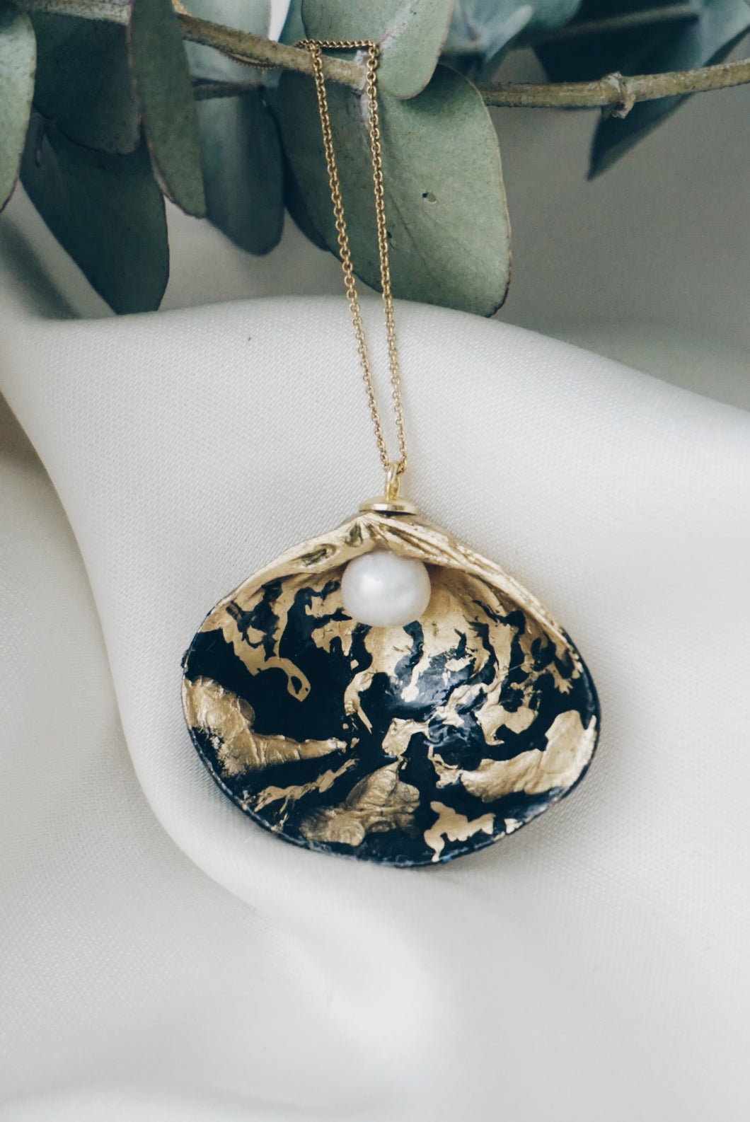 Pisa seashell necklace