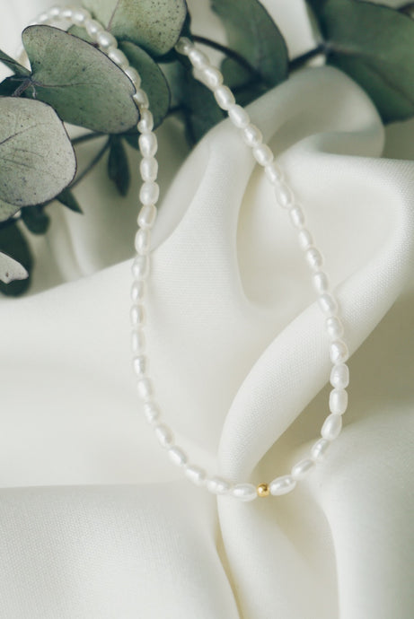 Timeless bead pearl necklace