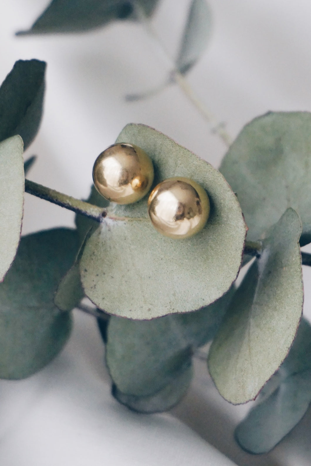 Large bead stud earrings