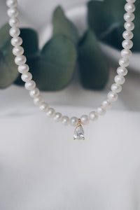 Elleme stone pearl necklace