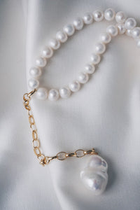 River baroque pearl necklace
