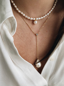Stone baroque pearl necklace