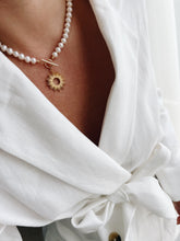 Summer sun pearl necklace