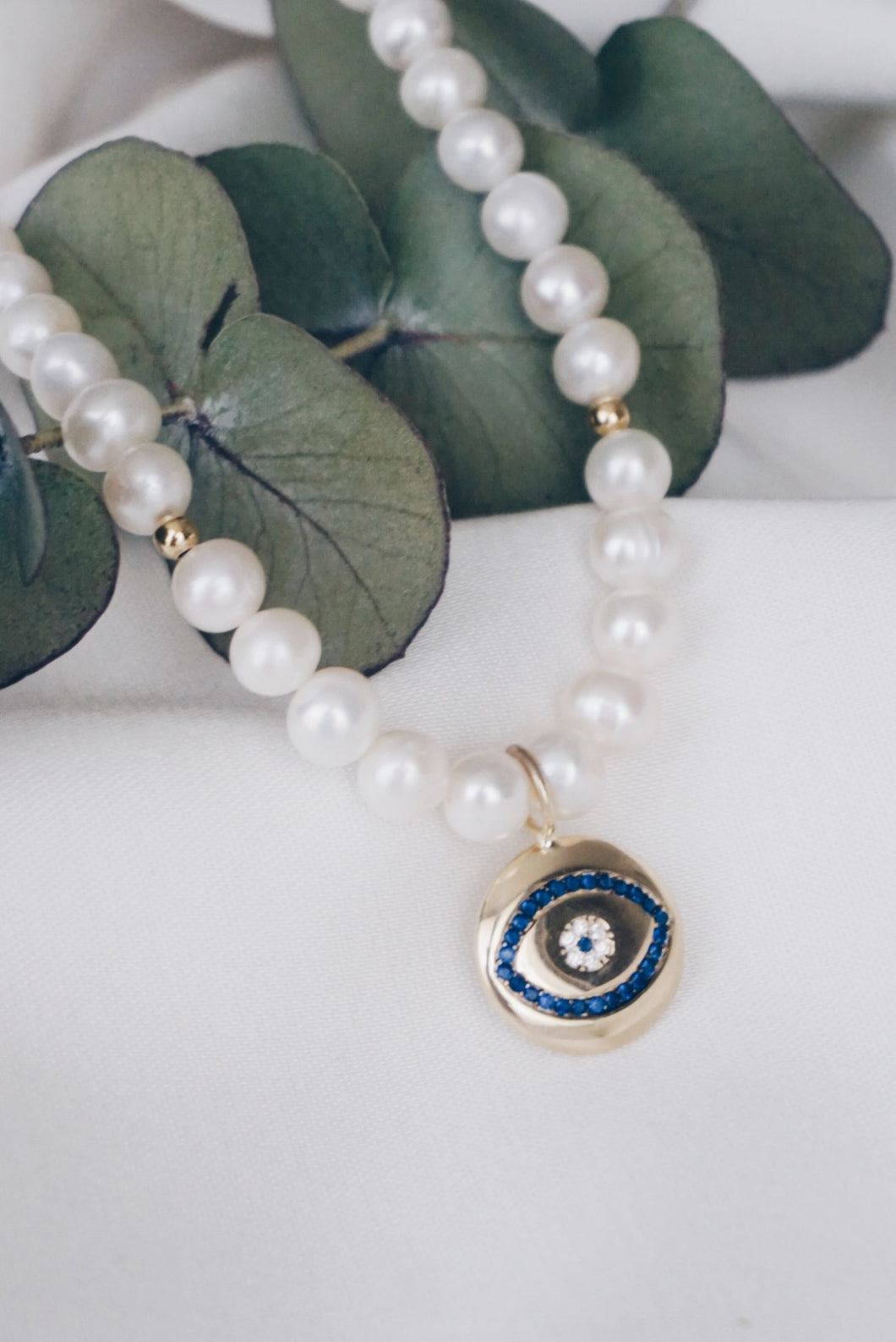Evil Eye pearl necklace